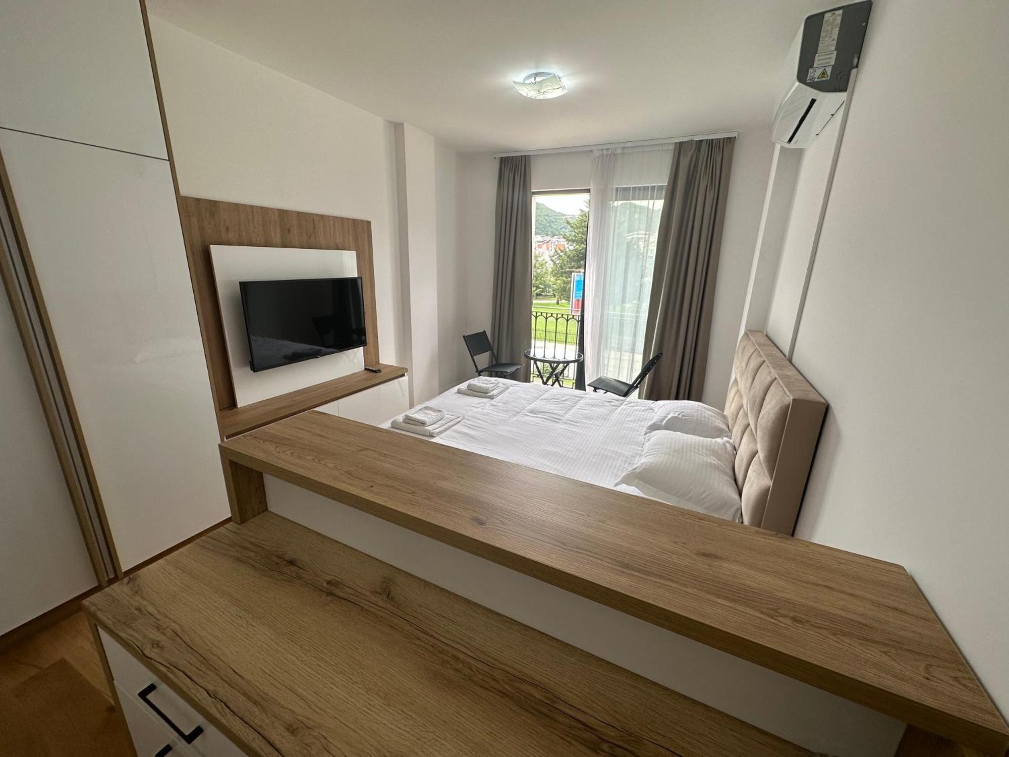 Apartment Visi *